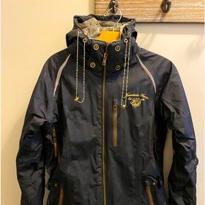 Mountain Horse VERY warm winter riding jacket. At most, worn 10 time.